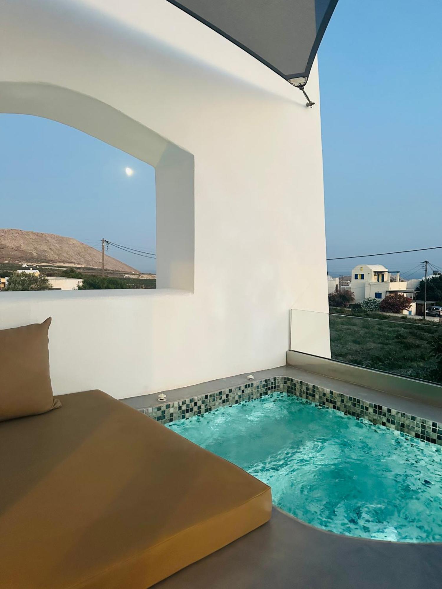 White Harmony Suites Megalochori  Dış mekan fotoğraf